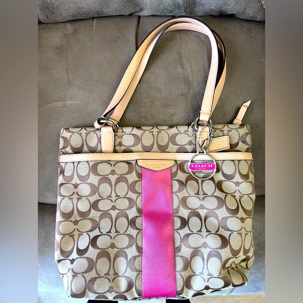 Coach shoulder purse